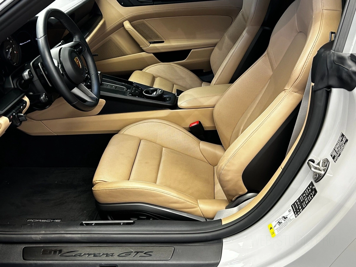 PORSCHE 911 992  2023