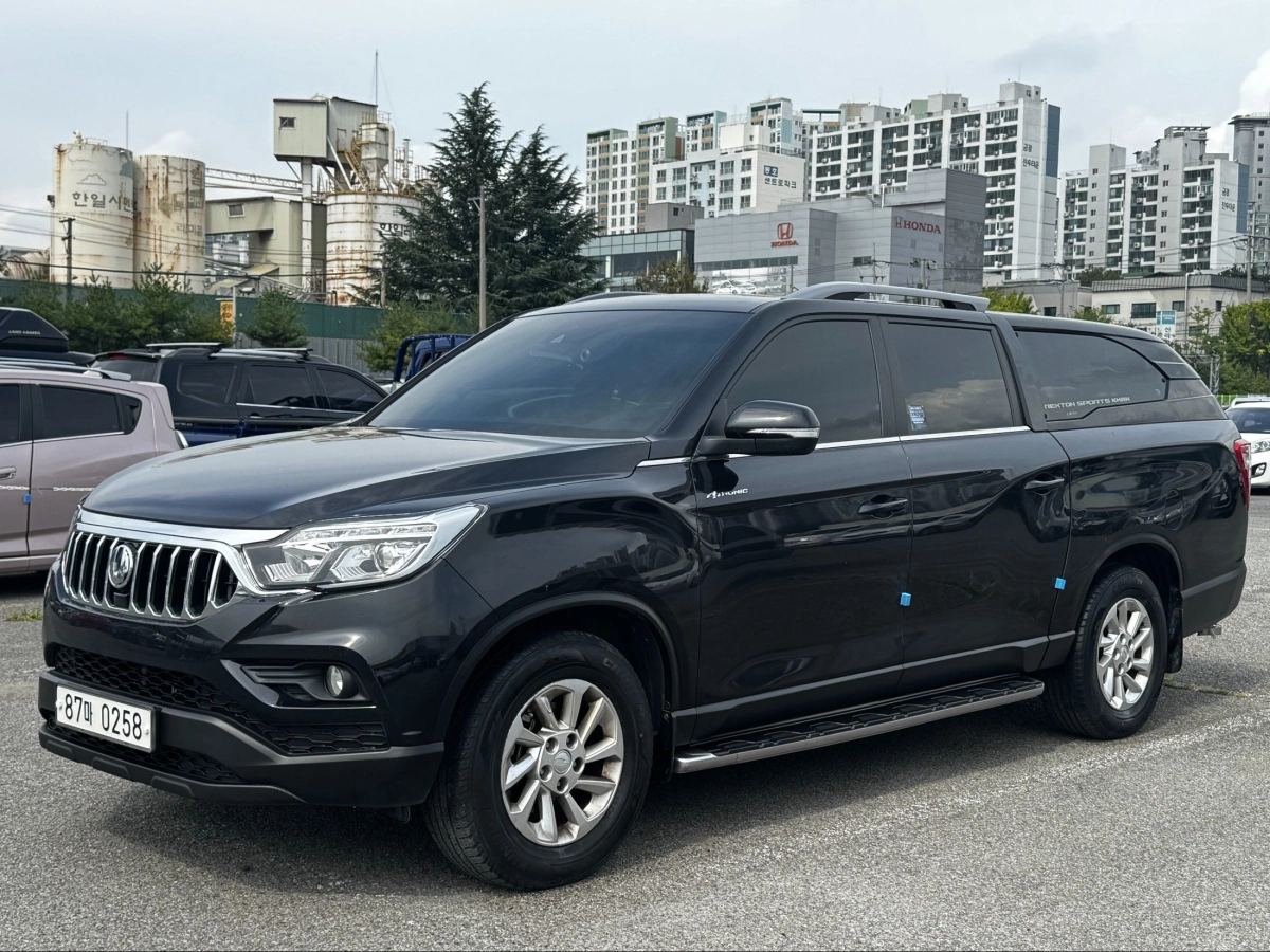 SSANGYONG REXTON SPORTS CAR  2019