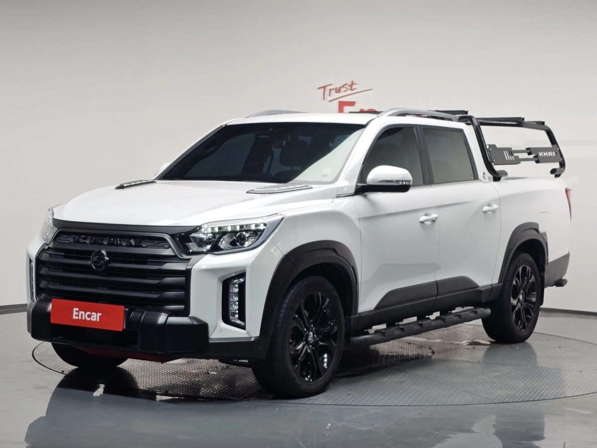 SSANGYONG REXTON SPORTS CAR