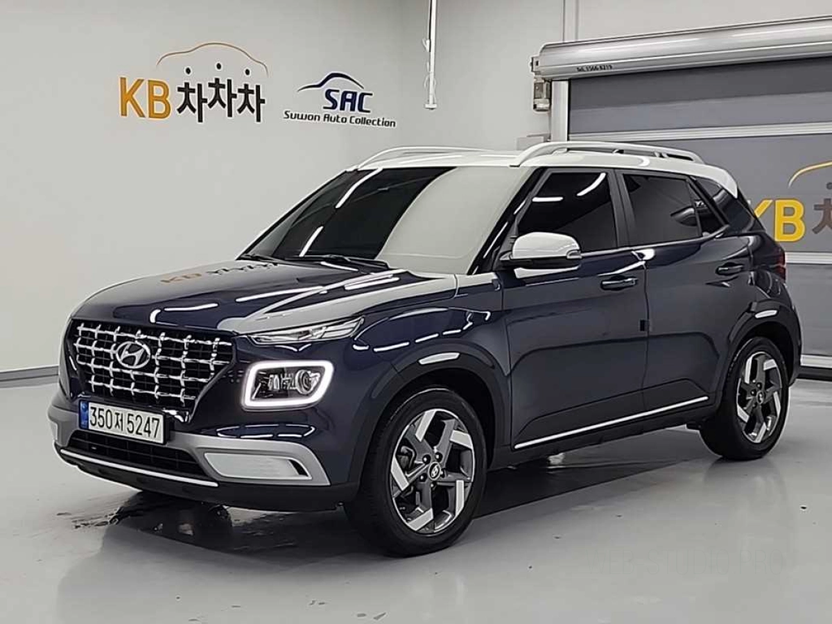 HYUNDAI VENUE