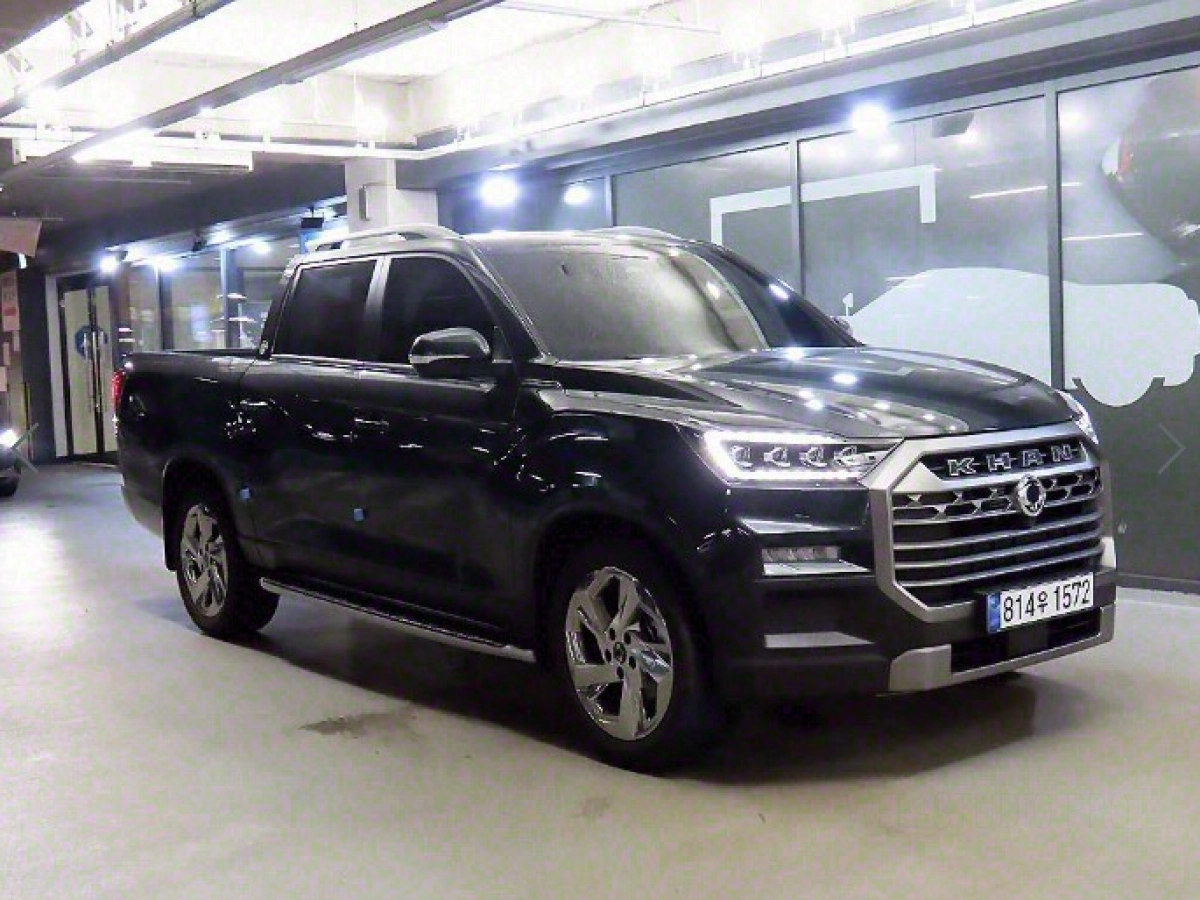 SSANGYONG REXTON SPORTS CAR