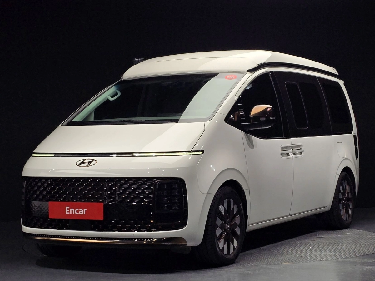 HYUNDAI STARIA  2024
