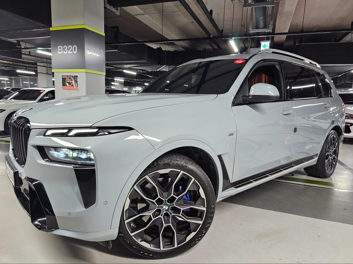 BMW X7 G07