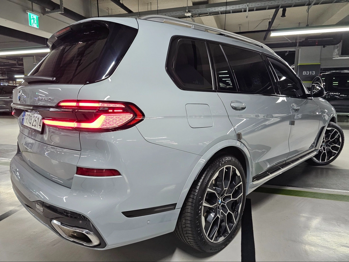 BMW X7 G07