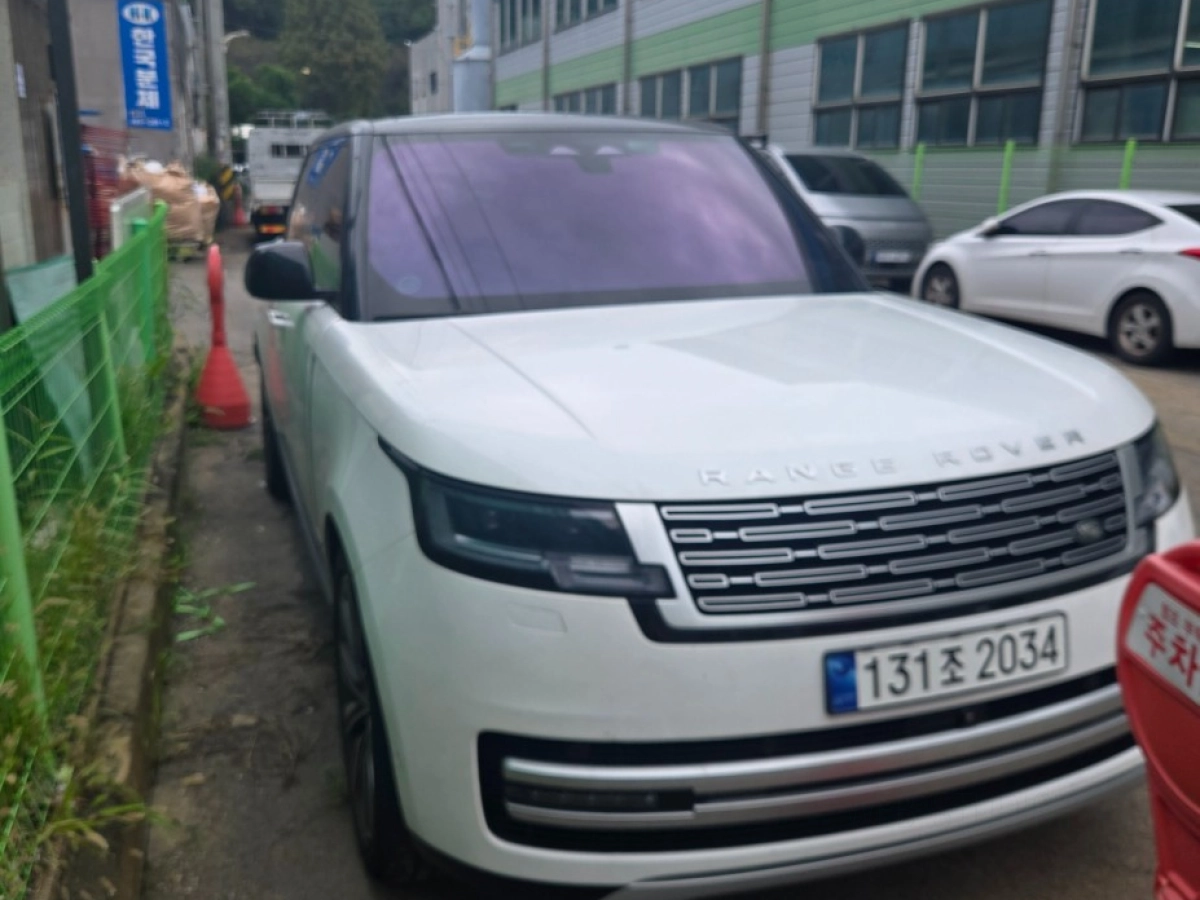 LAND ROVER RANGE ROVER 2023