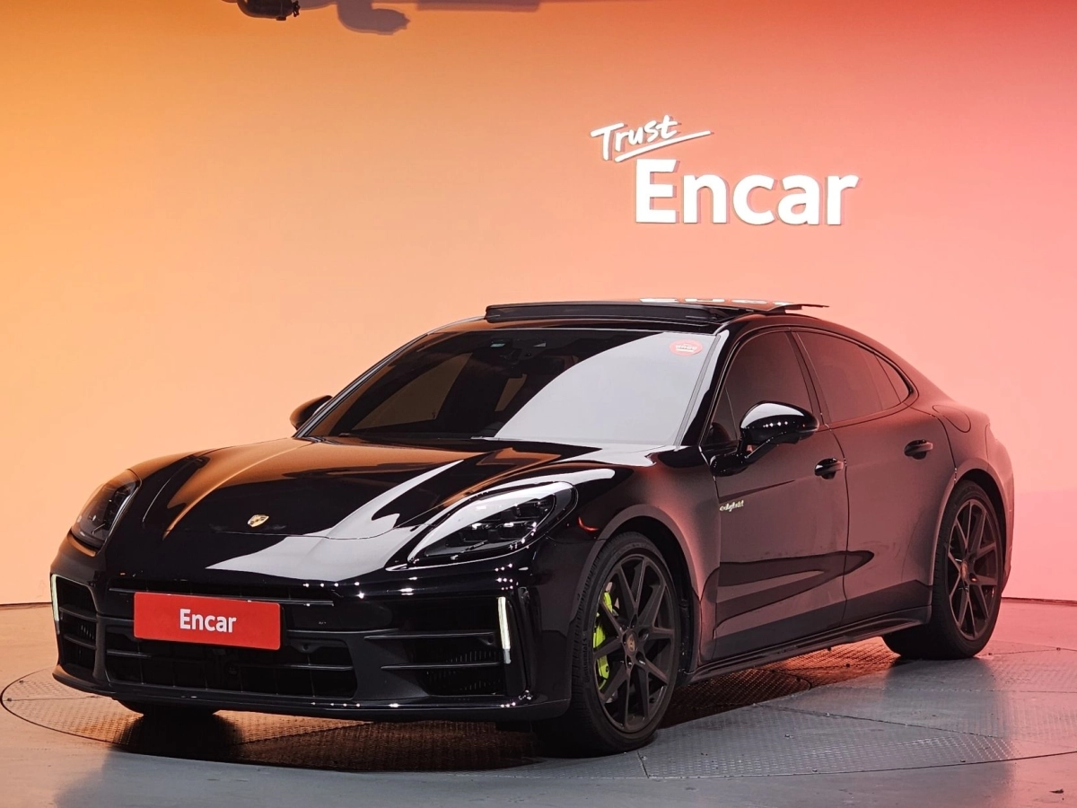 PORSCHE PANAMERA 972  2025