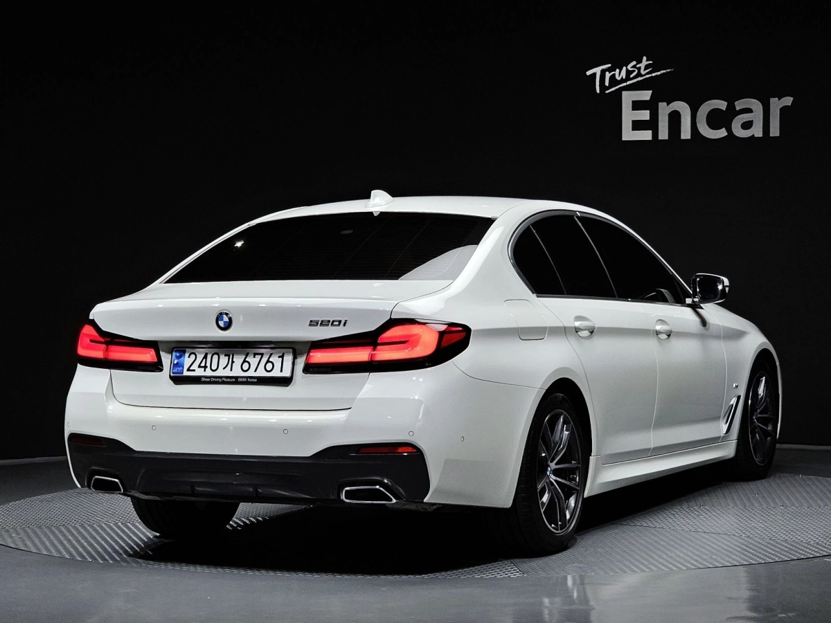 BMW 5-SERIES G30