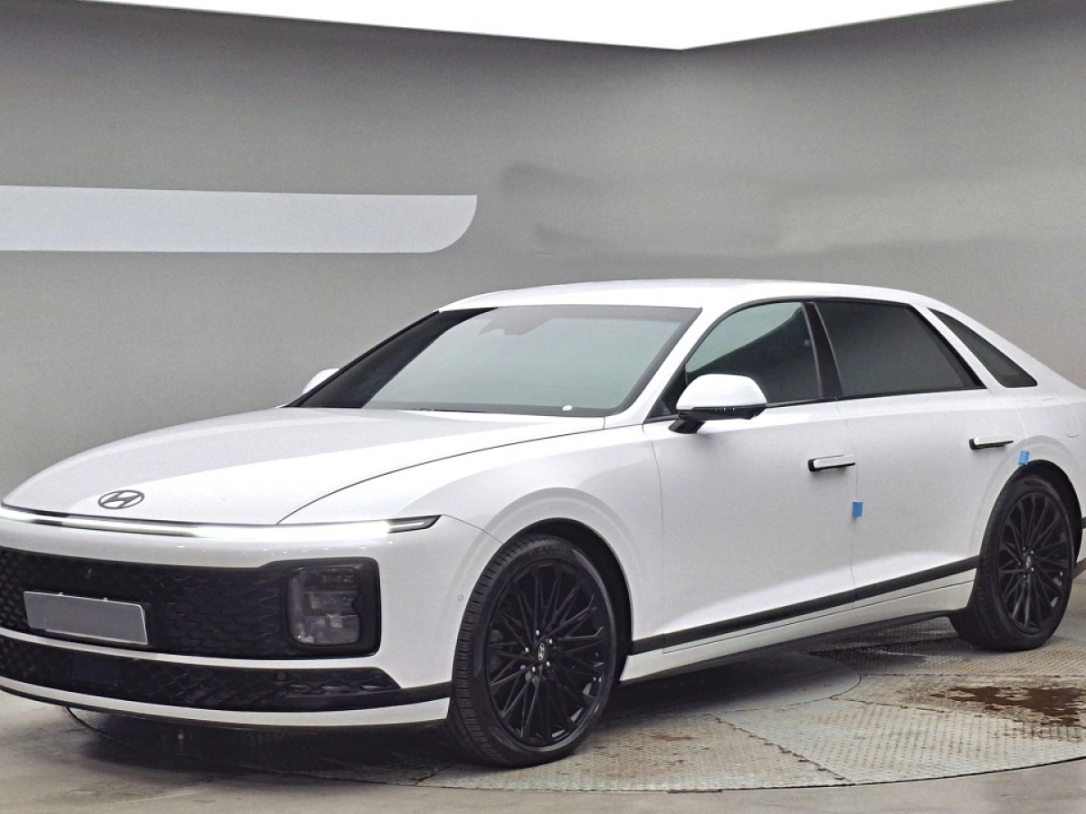 HYUNDAI GRANDEUR GN7  2022