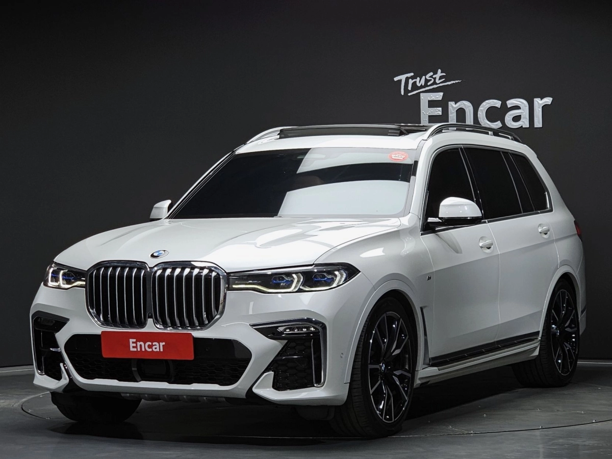 BMW X7 G07  2020