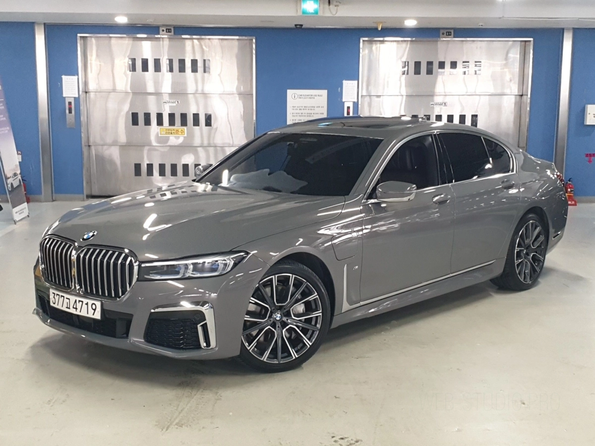 BMW 7-SERIES G11 2020