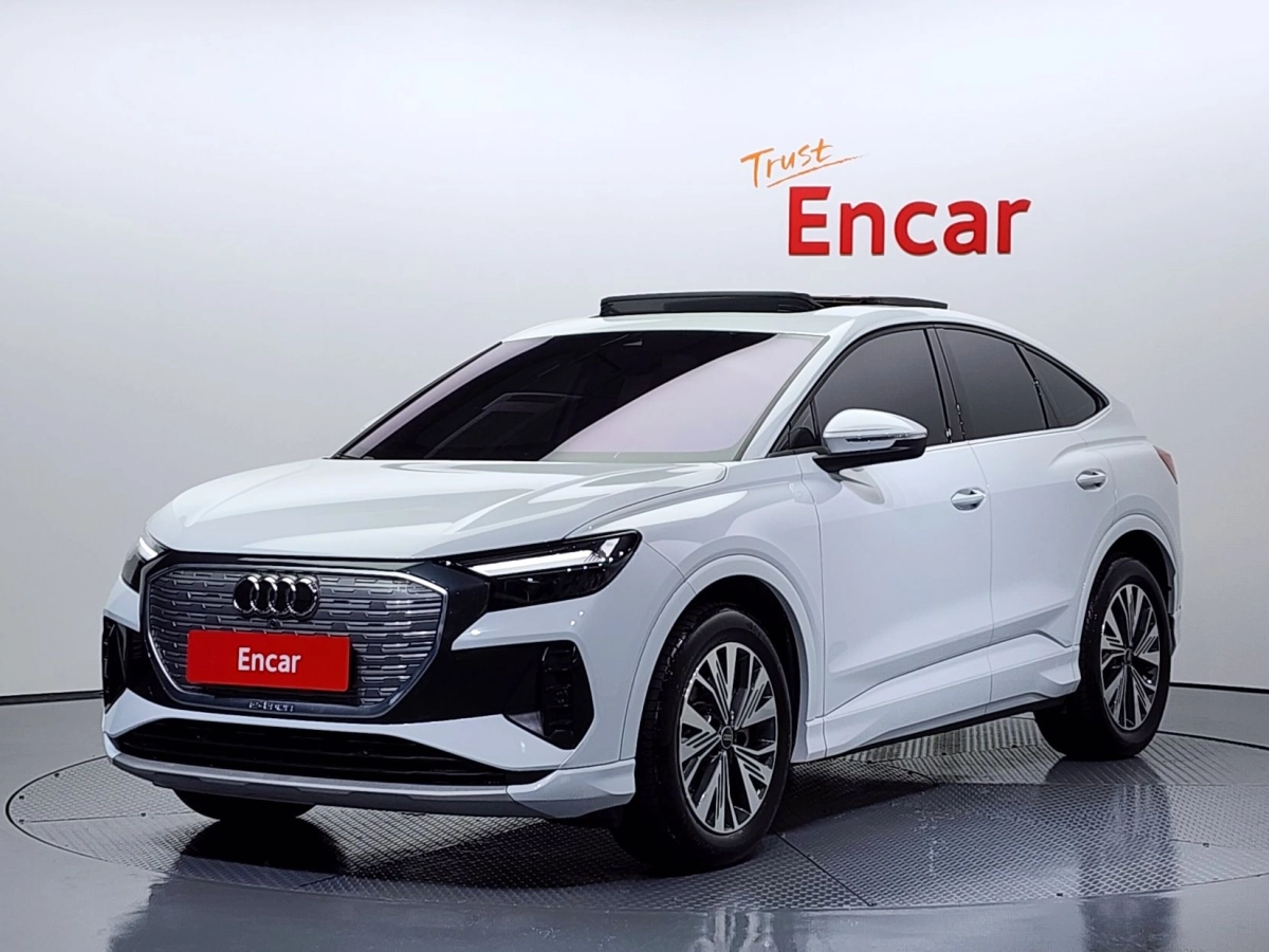 AUDI Q4 E-TRON F4  2023