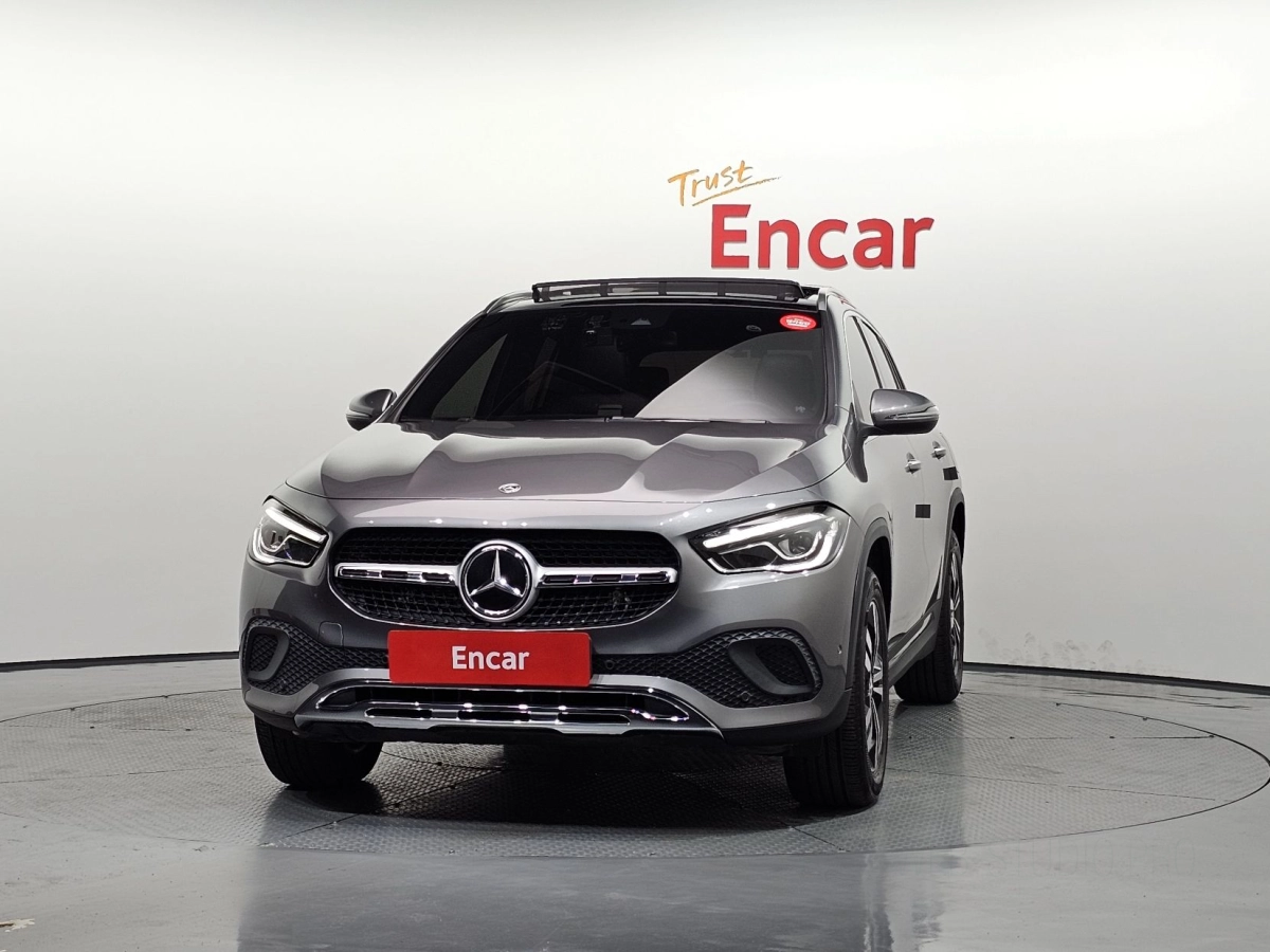 MERCEDES BENZ GLA-CLASS H247