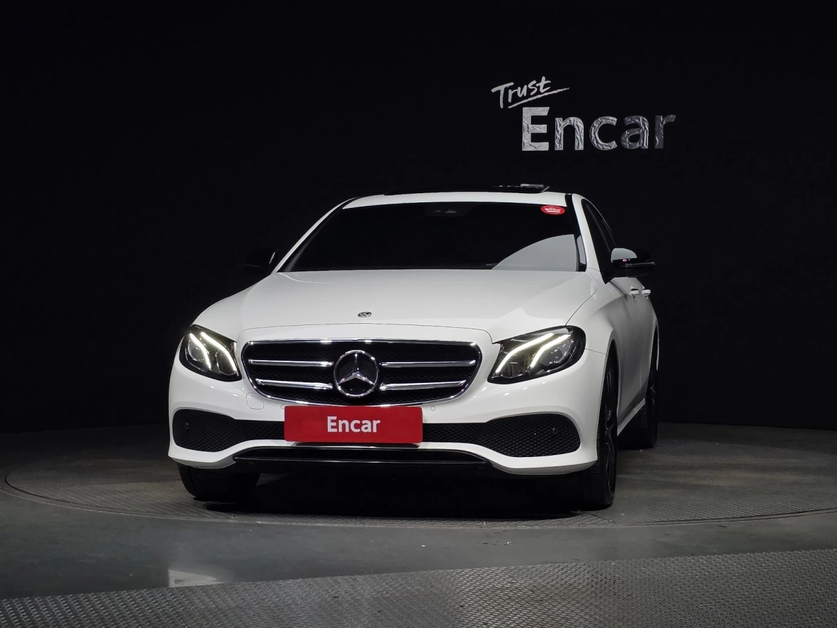 MERCEDES BENZ E-CLASS W213