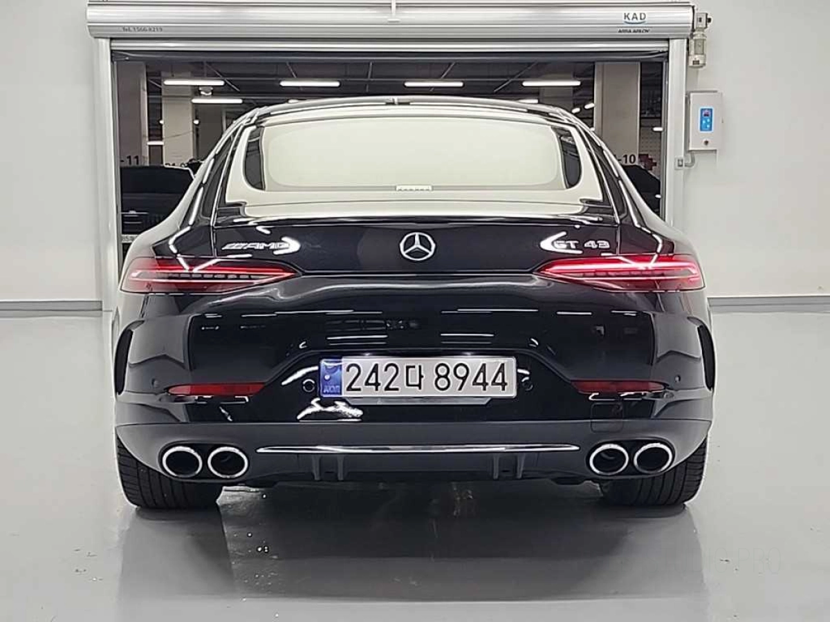 MERCEDES BENZ AMG GT