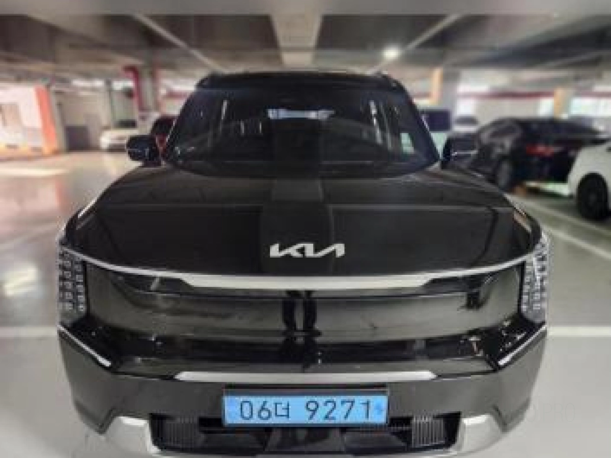 KIA EV9