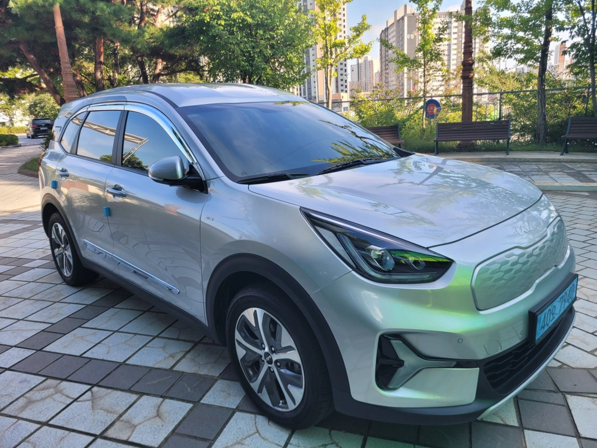 KIA NIRO PLUS