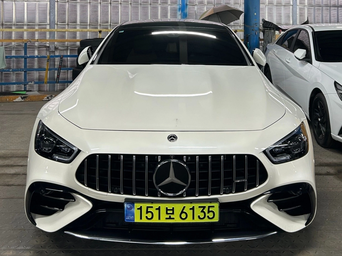 MERCEDES BENZ AMG GT