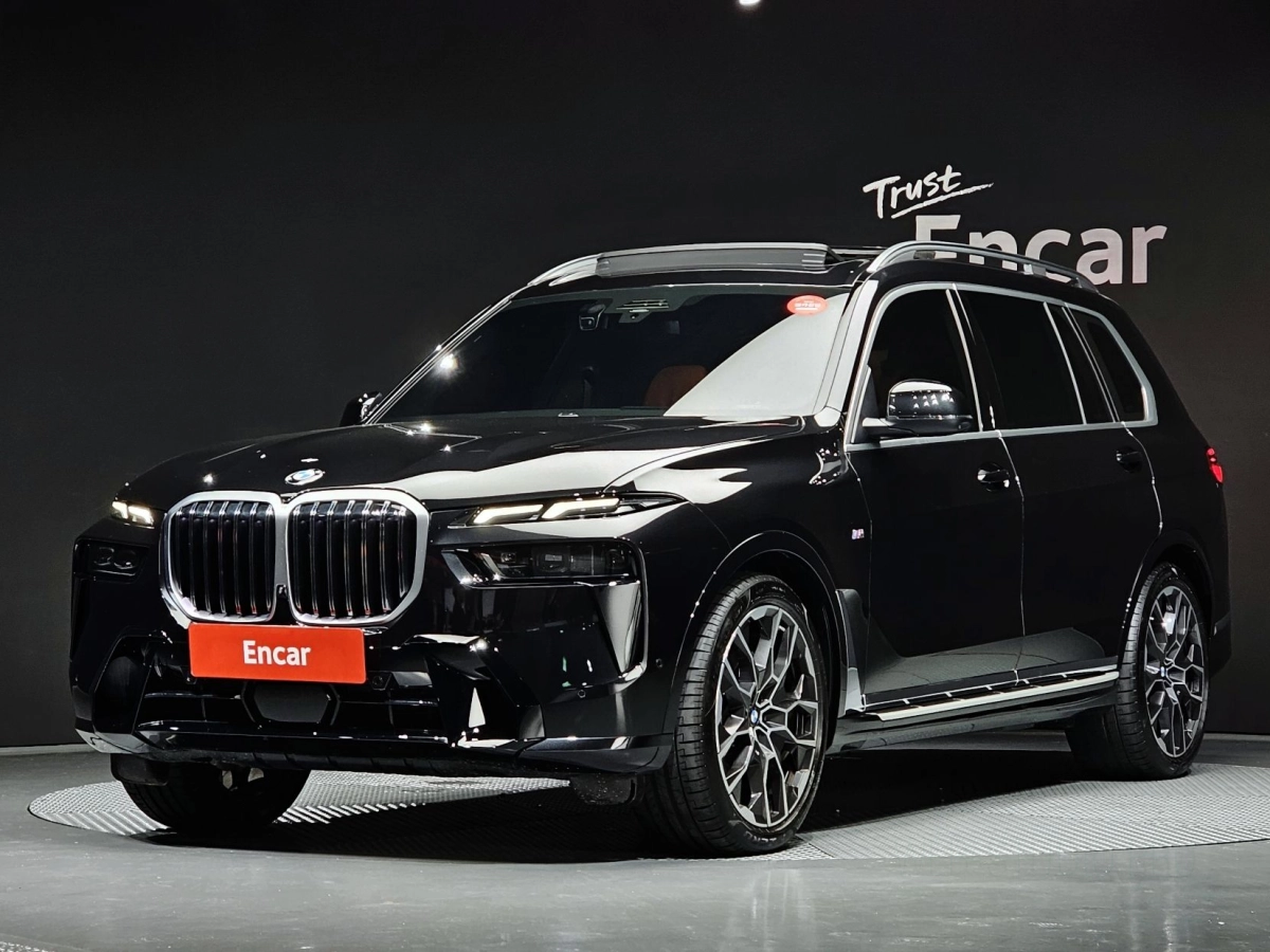 BMW X7 G07 2024