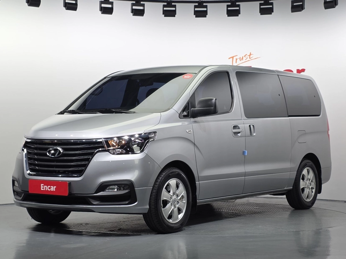 HYUNDAI STAREX GRAND 2020