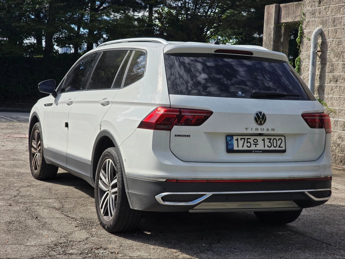 VOLKSWAGEN TIGUAN ALLSPACE
