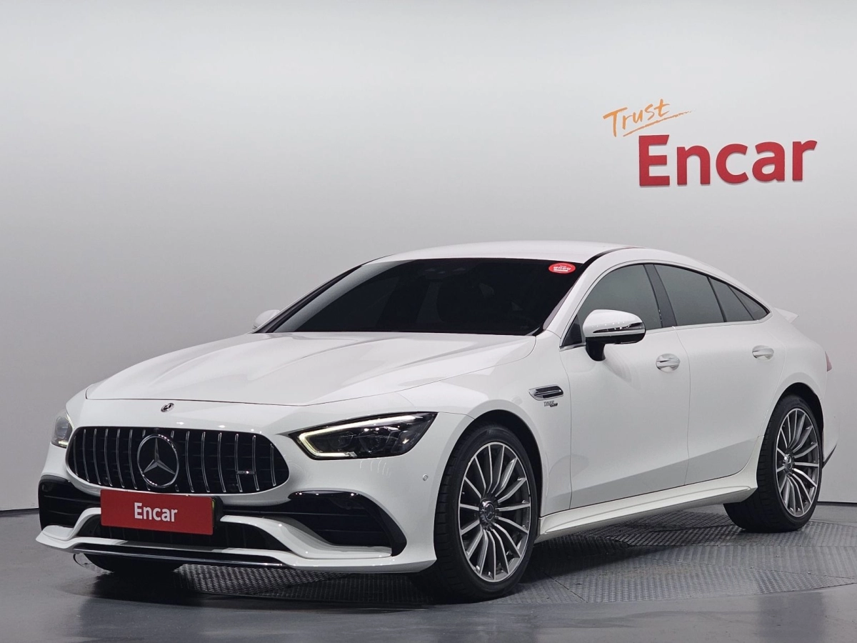 MERCEDES BENZ AMG GT  2019