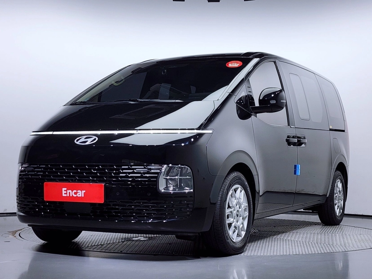 HYUNDAI STARIA 2024