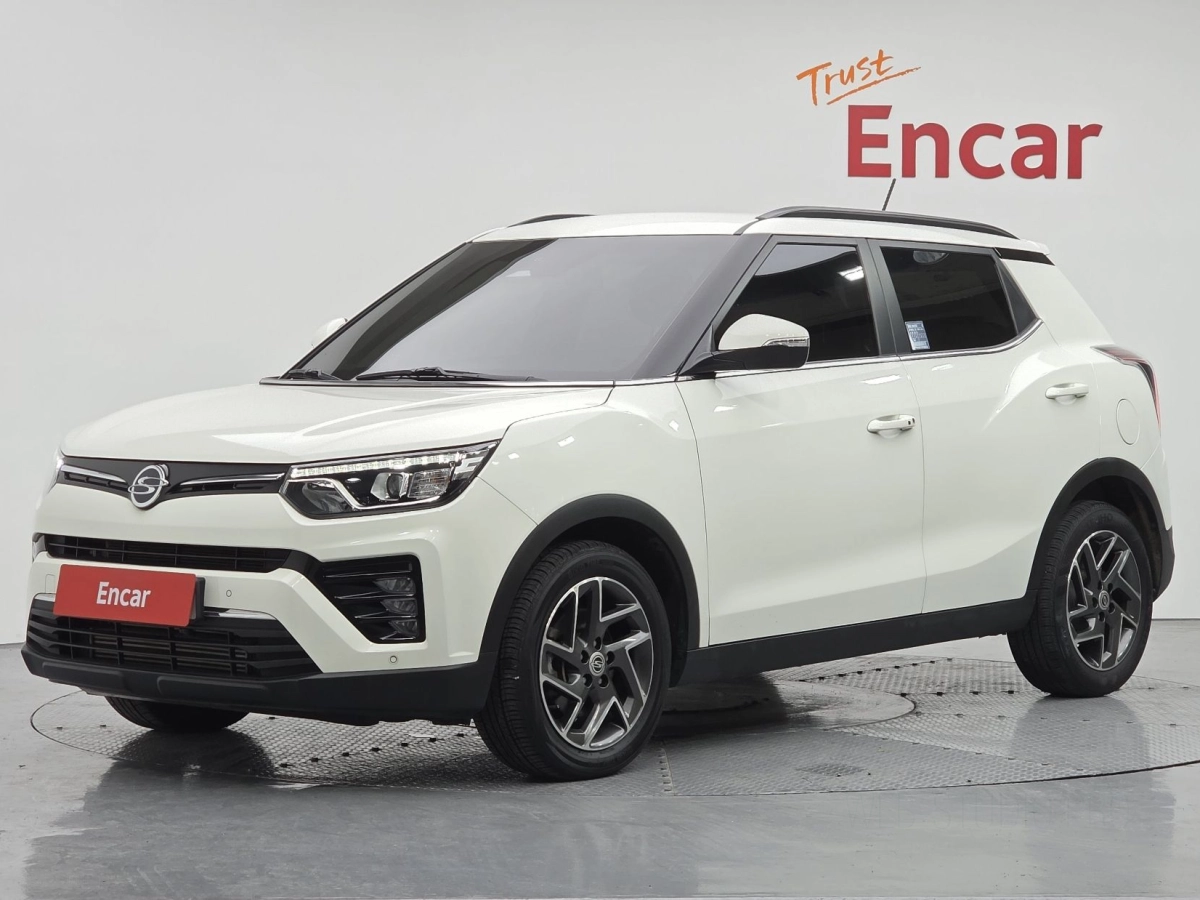 SSANGYONG TIVOLI VERY NEW