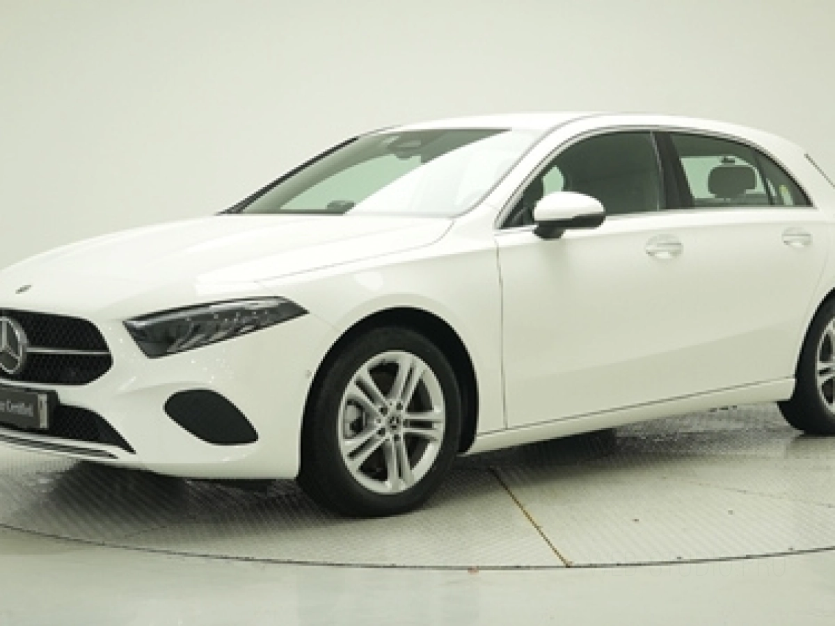 MERCEDES BENZ A-CLASS W177