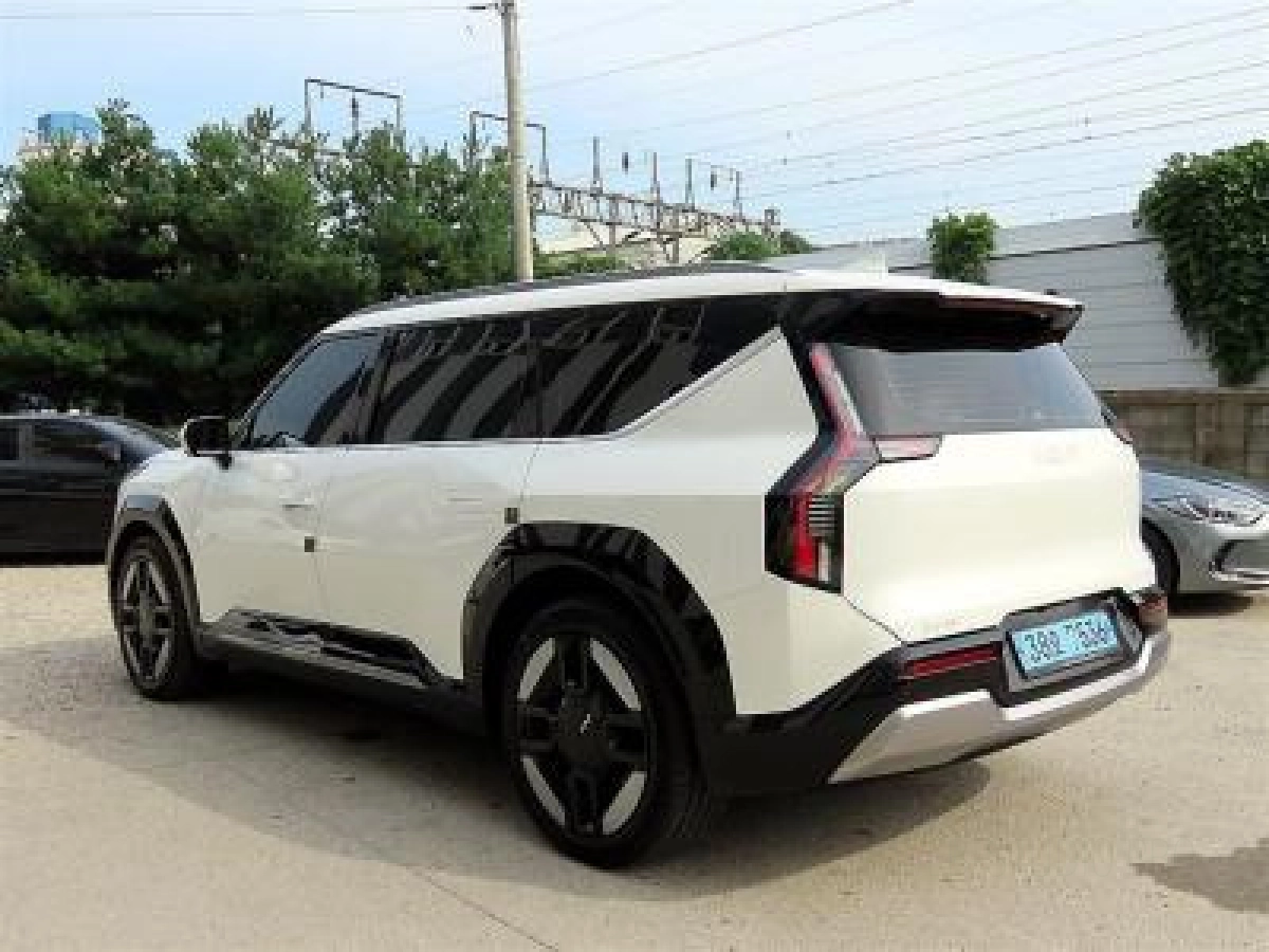 KIA EV9