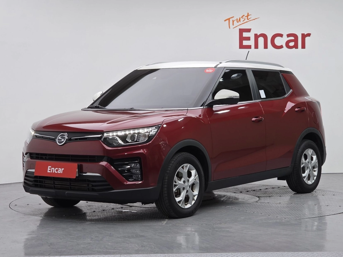 SSANGYONG TIVOLI VERY NEW