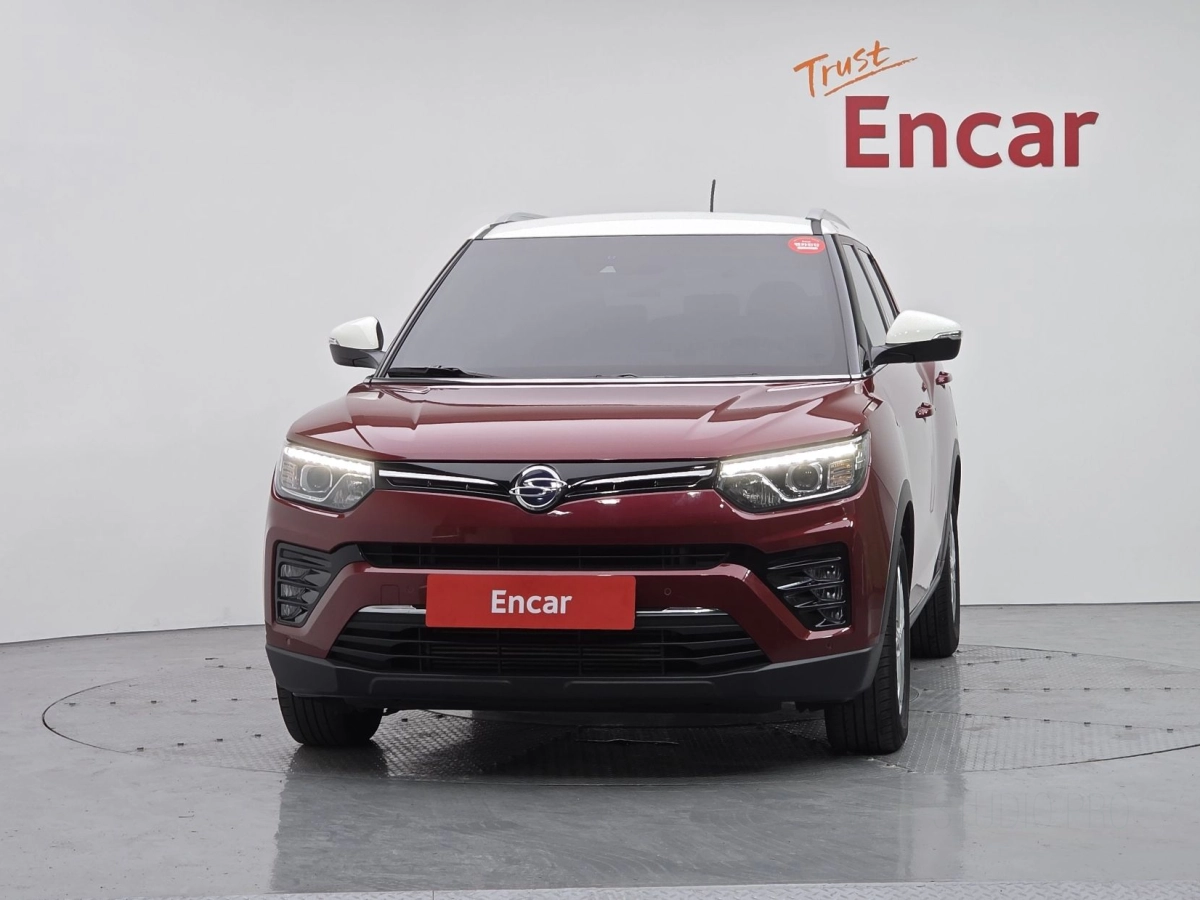 SSANGYONG TIVOLI VERY NEW