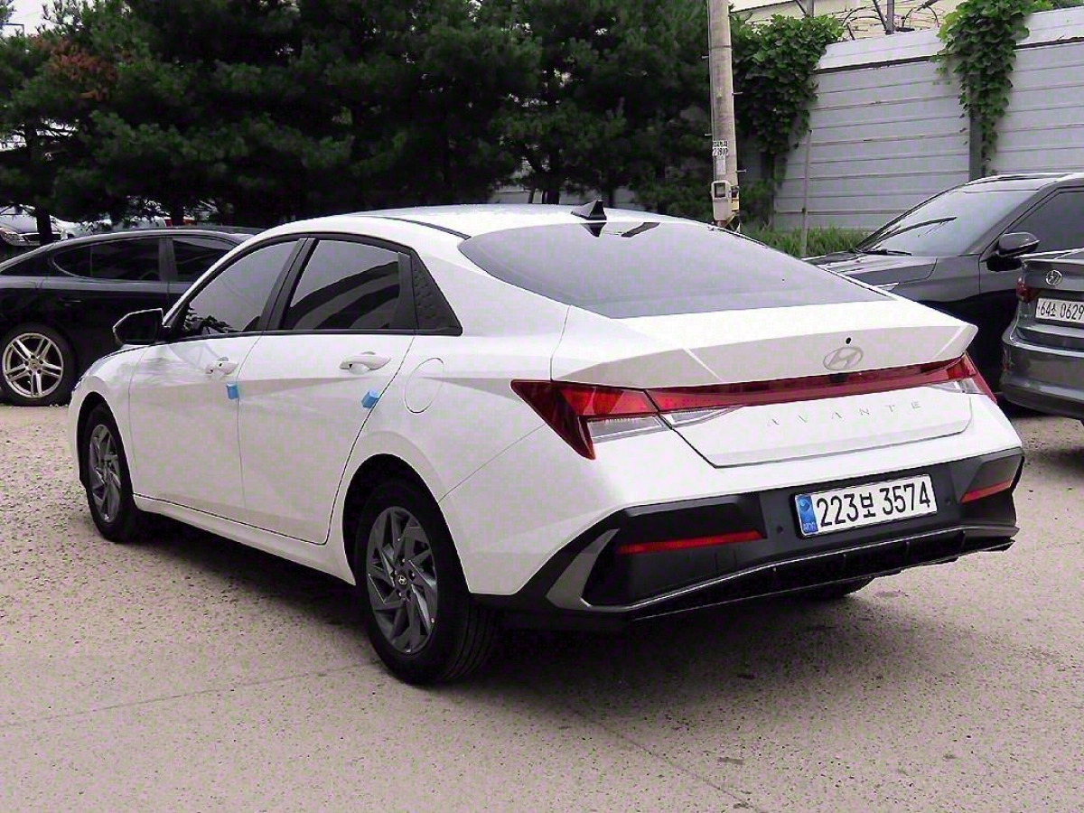 HYUNDAI AVANTE HYBRID CN7