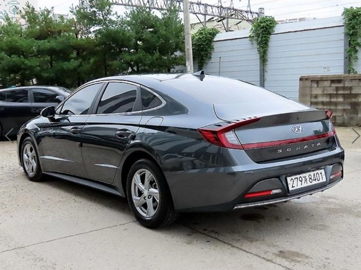 HYUNDAI SONATA DN8