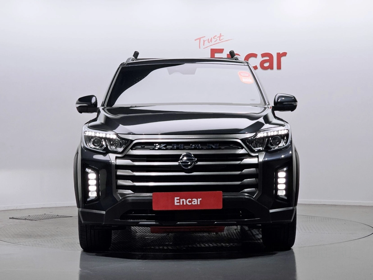 SSANGYONG REXTON SPORTS CAR