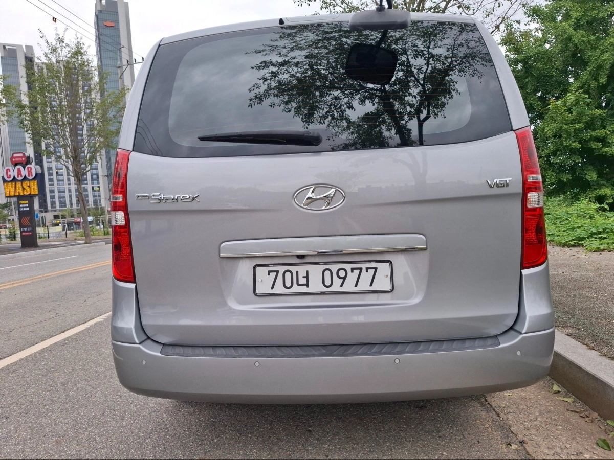HYUNDAI STAREX GRAND