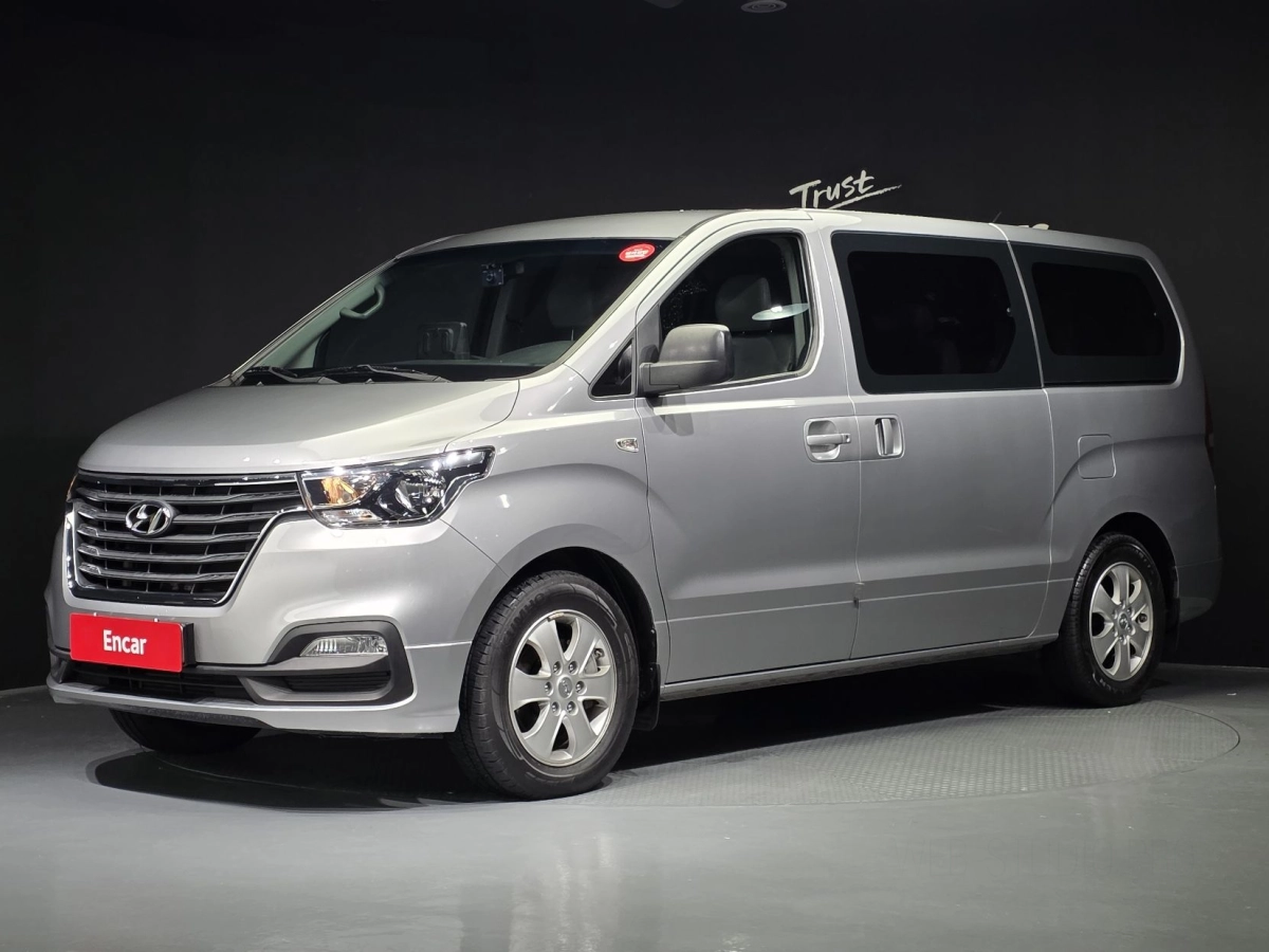 HYUNDAI STAREX GRAND