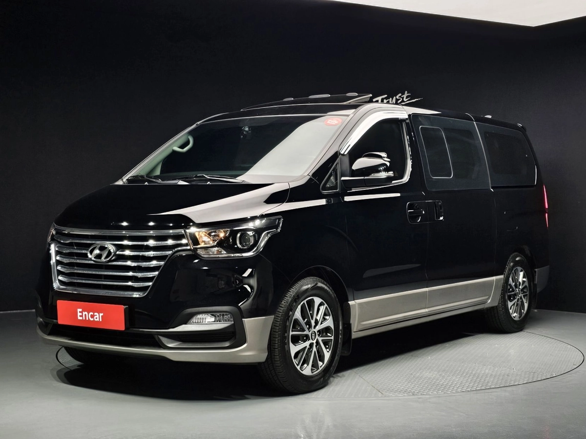 HYUNDAI STAREX GRAND  2019
