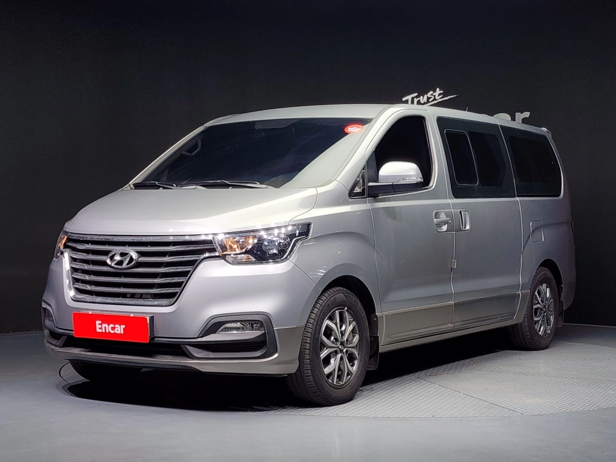 HYUNDAI STAREX GRAND 2019