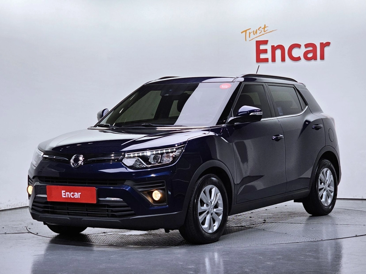 SSANGYONG TIVOLI VERY NEW