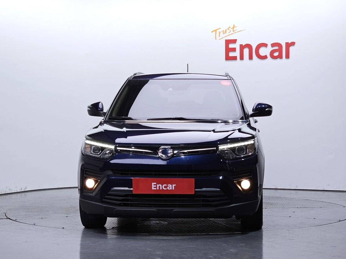 SSANGYONG TIVOLI VERY NEW