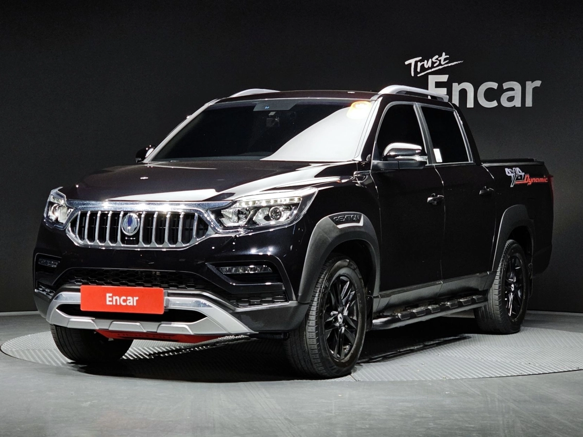 SSANGYONG REXTON SPORTS CAR