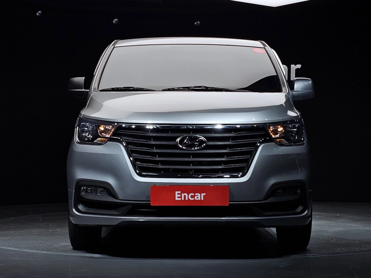 HYUNDAI STAREX GRAND