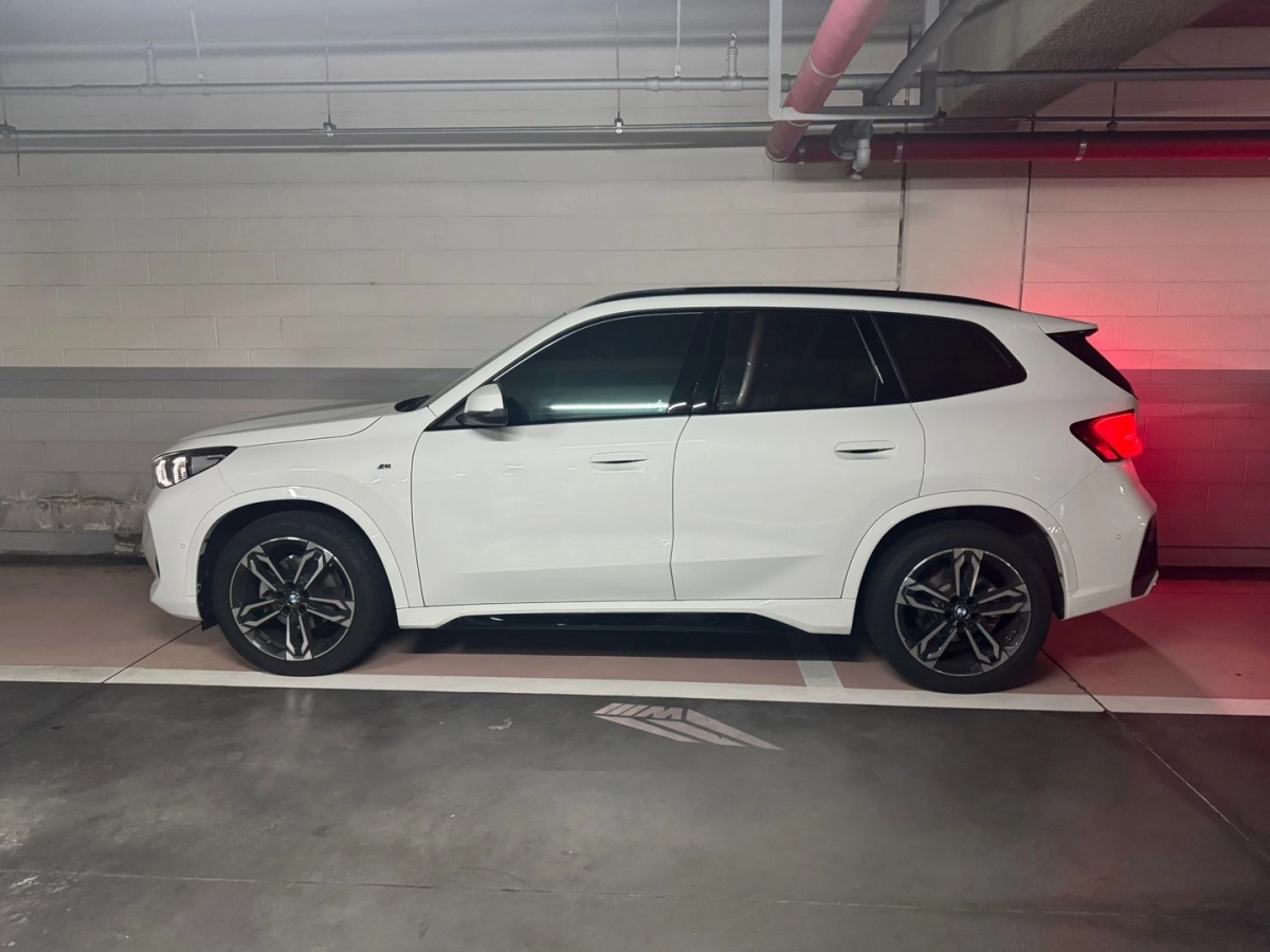 BMW X1 U11