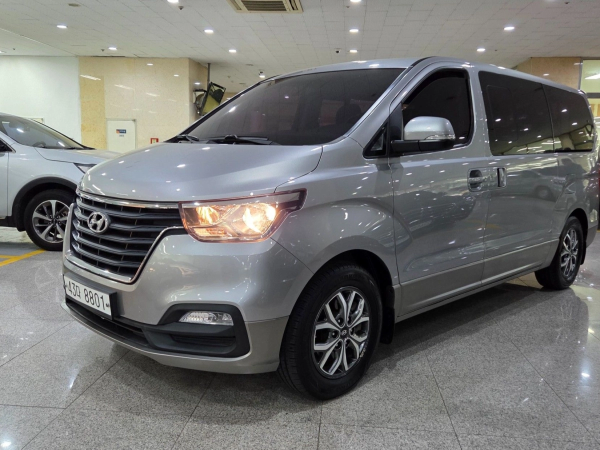 HYUNDAI STAREX GRAND 2019