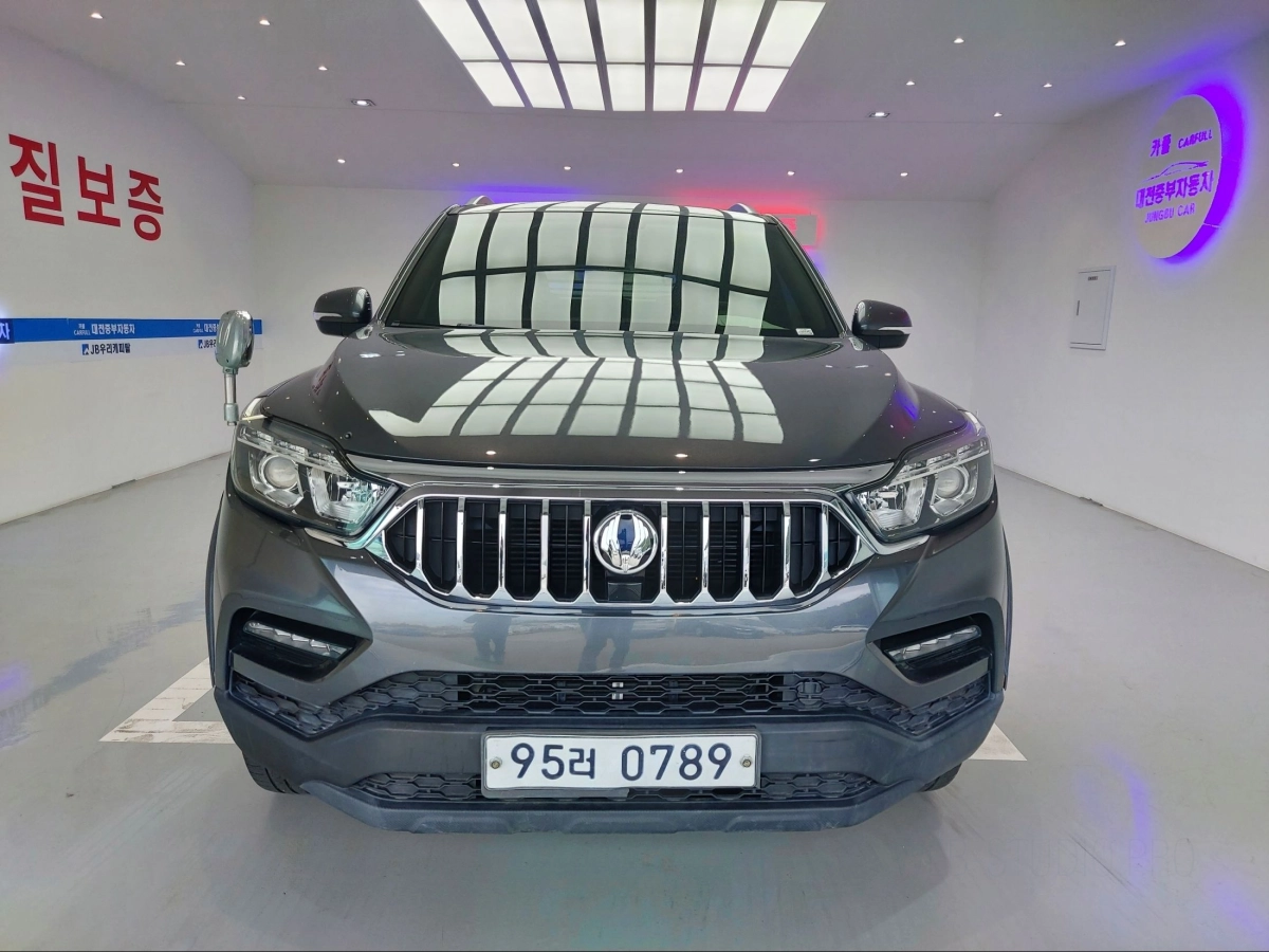 SSANGYONG REXTON SPORTS CAR  2019
