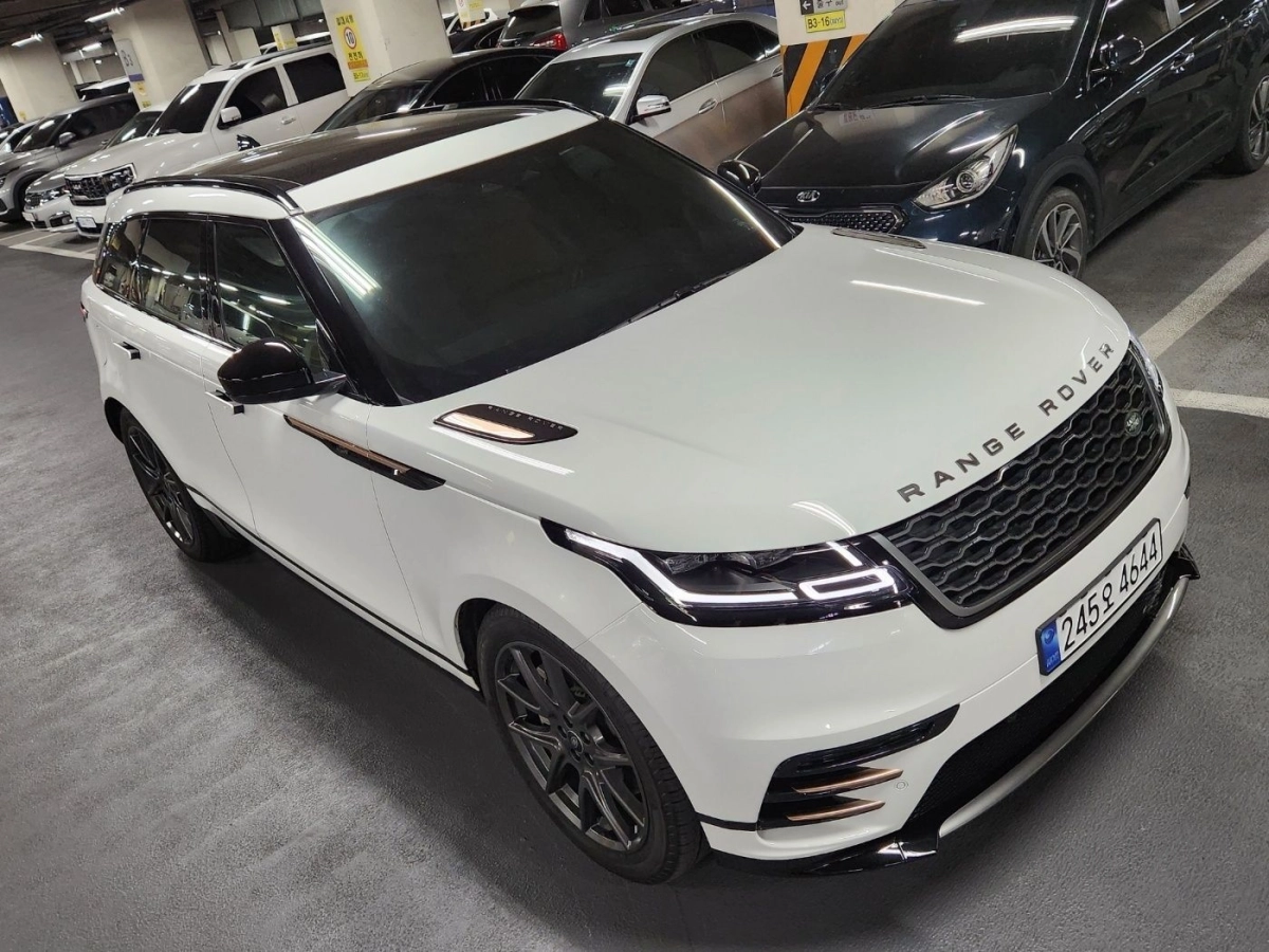 LAND ROVER RANGE ROVER VELAR 2023