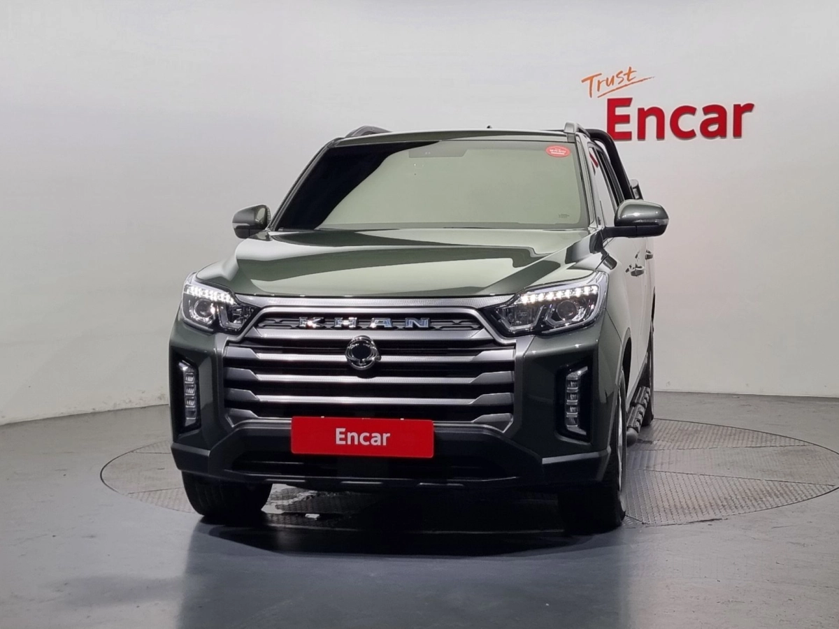 SSANGYONG REXTON SPORTS CAR