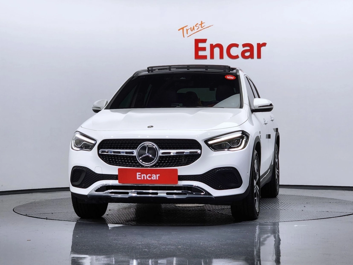 MERCEDES BENZ GLA-CLASS H247