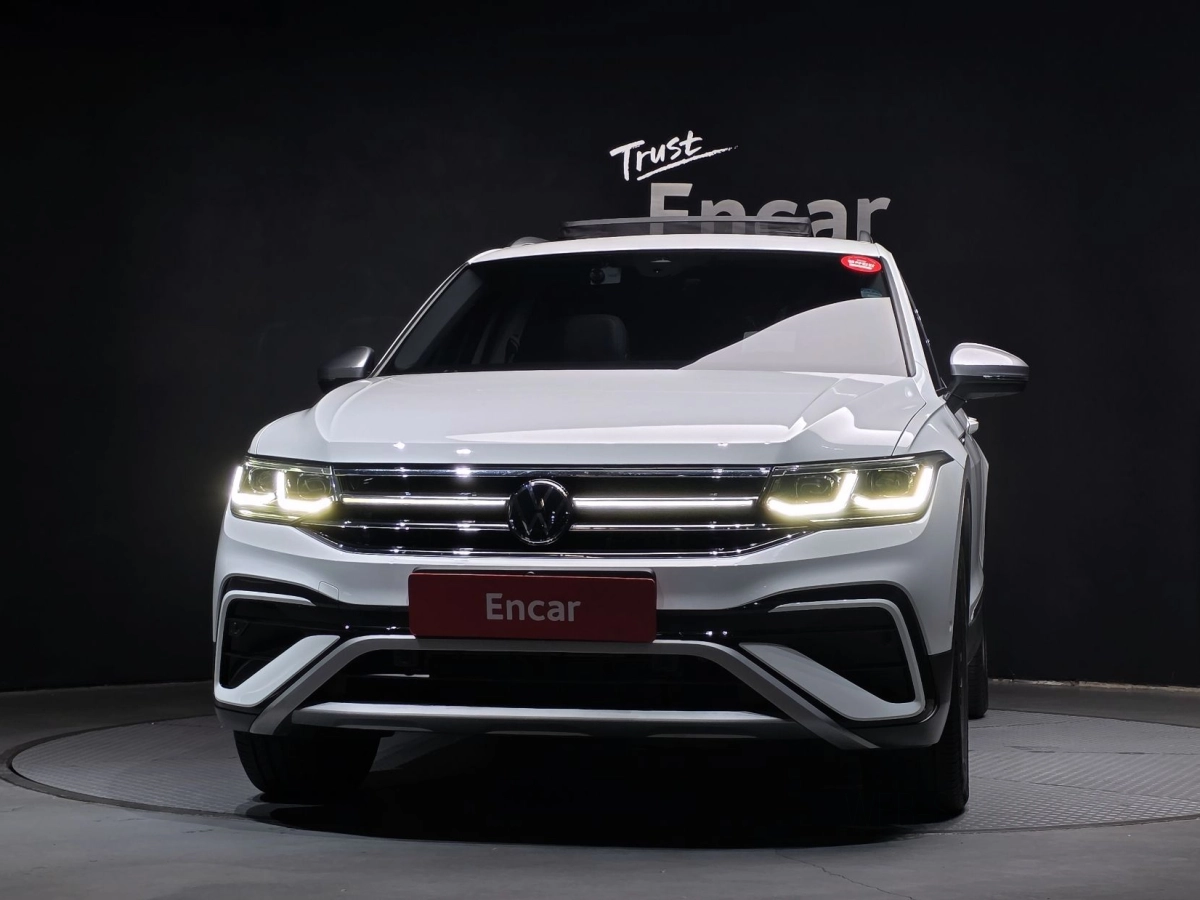 VOLKSWAGEN TIGUAN ALLSPACE