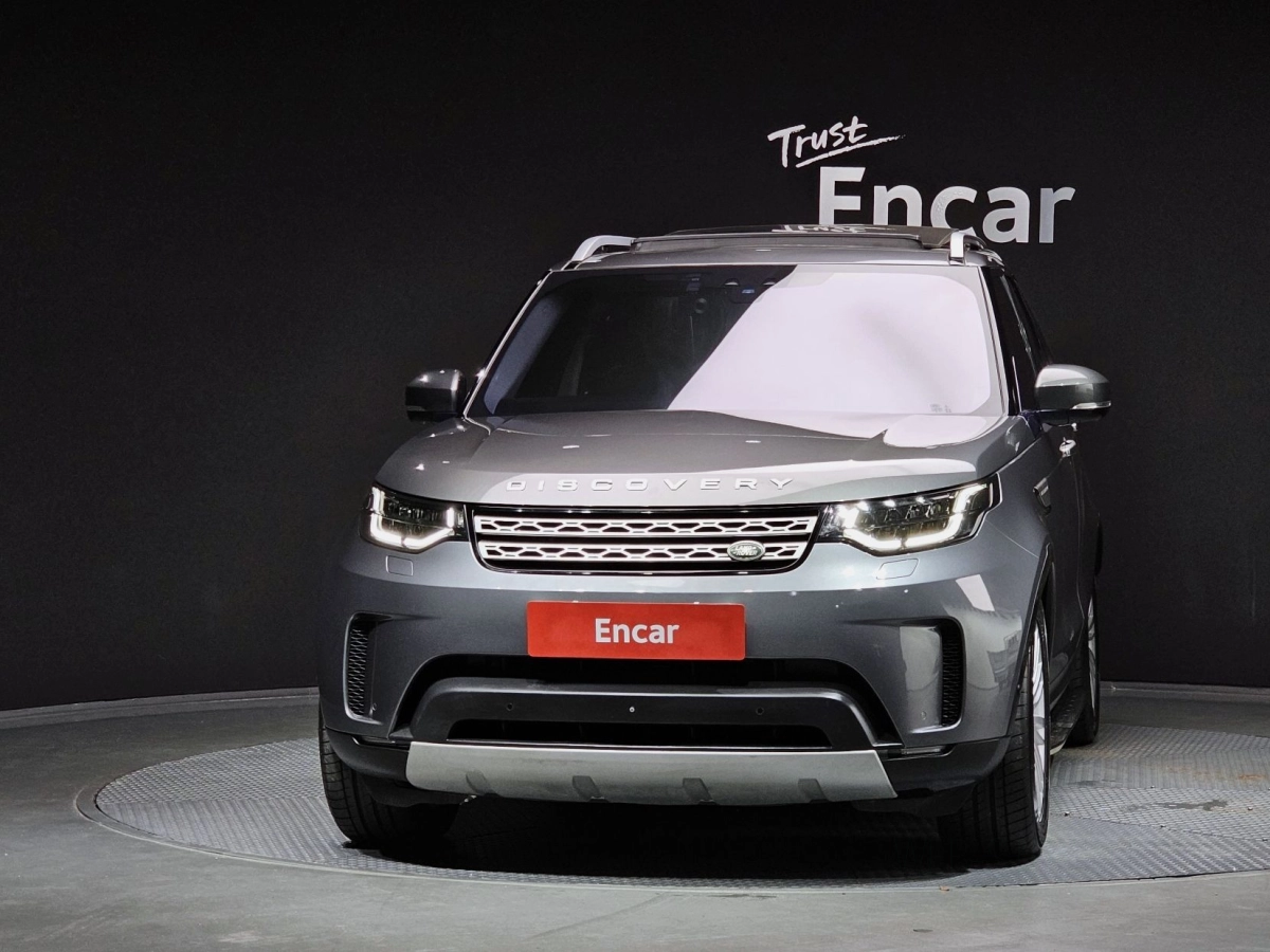 LAND ROVER DISCOVERY 5